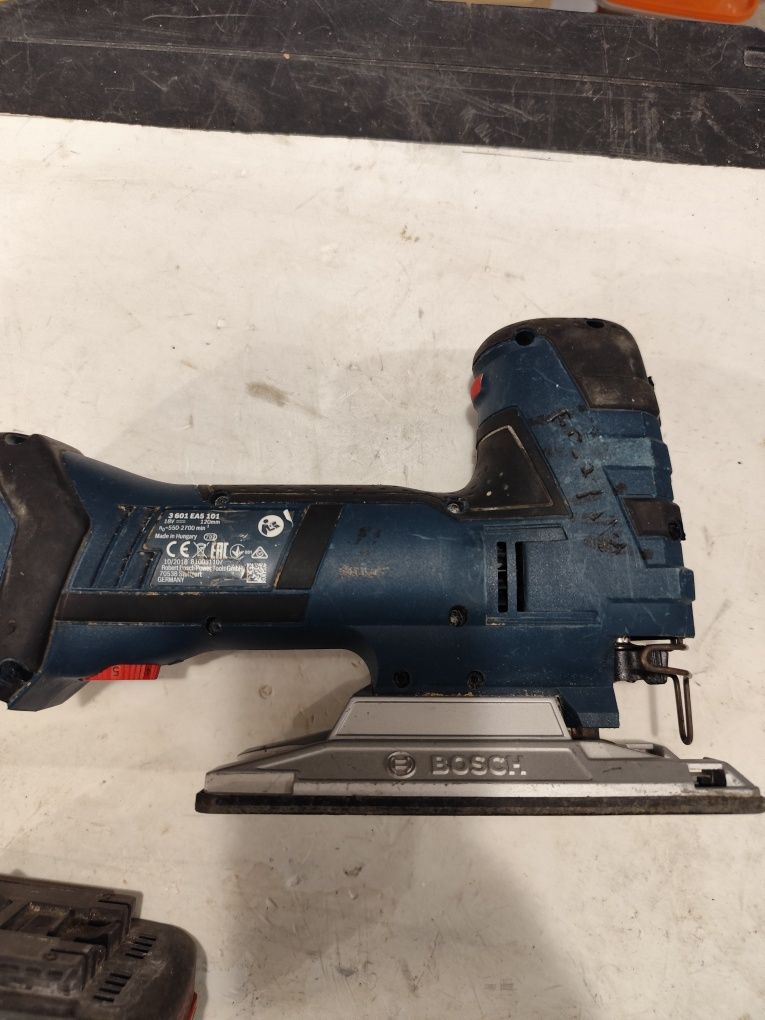 Акумулаторен прободен трион зеге Бош Bosch GST 18V-Li S + 3Ah