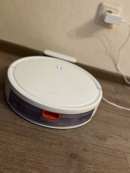 Продам робот пылесос