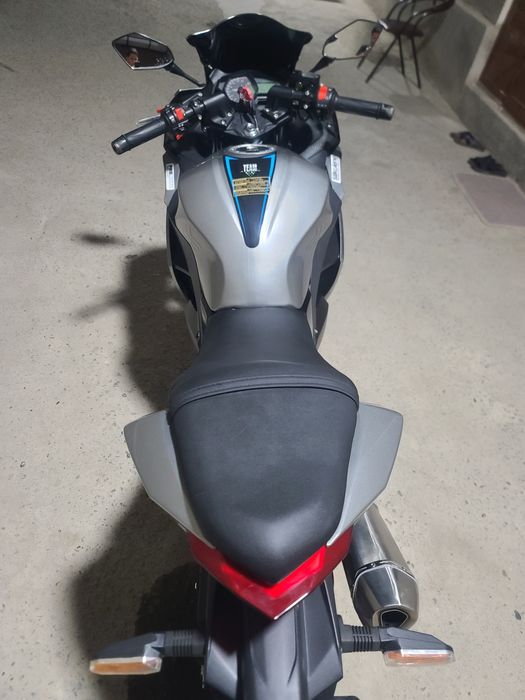 Yamaha r3  sotiladi