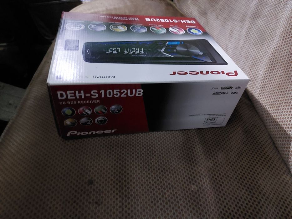 Pioneer Deh-s1052ub. Avto magnitola sotiladi