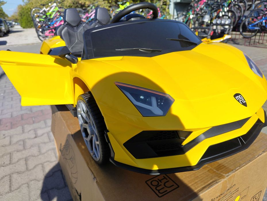 LAMBO Акумулаторна кола CHIARA жълт