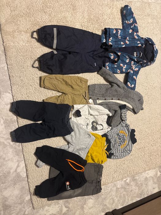 Продам детские зимние вещи