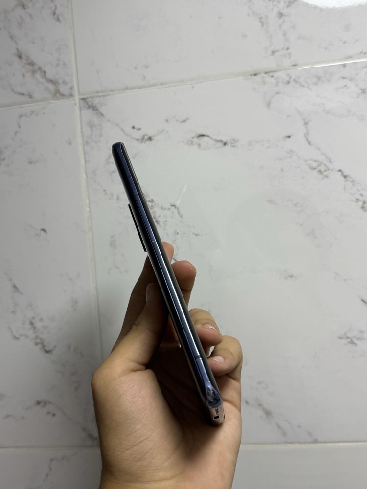 Mi 10 5g 8/128gb срочни сотилади