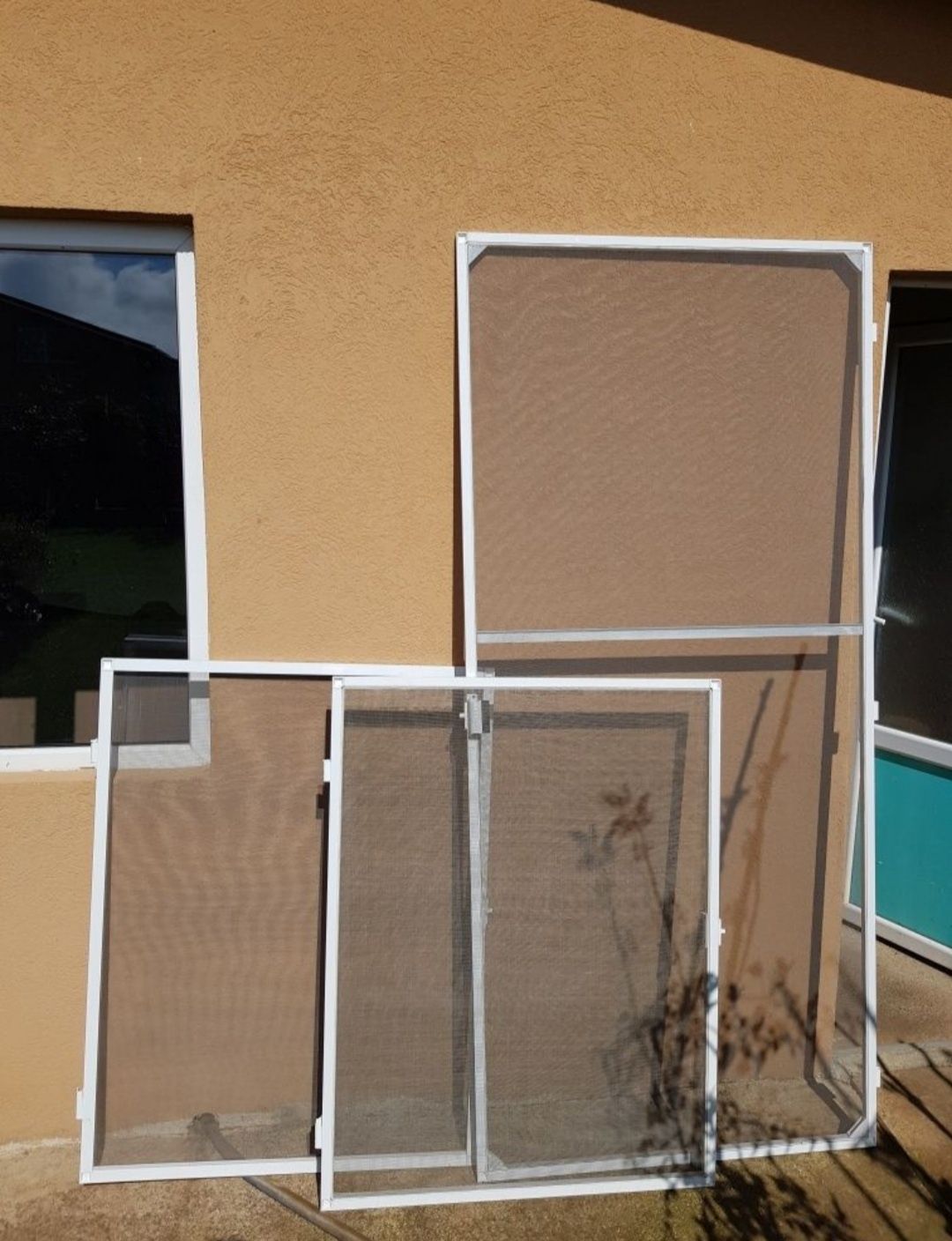 Execut plase site tantari cu montaj gratuit