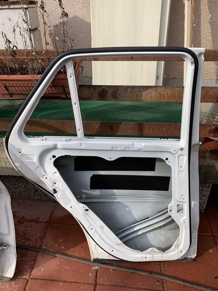 Леви Врати ML w166