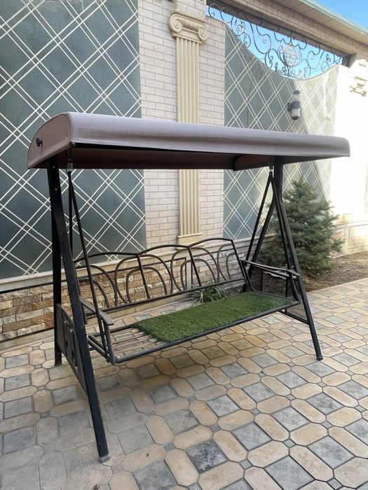 Качелие в хорошом состояние