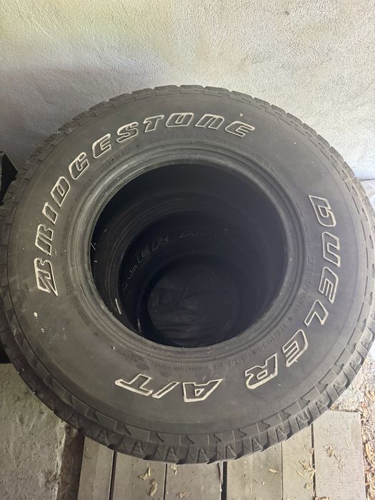 265 75 16 Bridgestone Dueler A/T