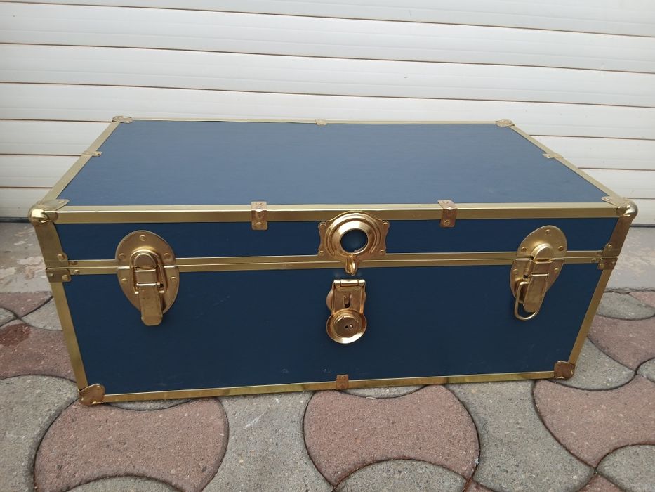 Ladă de zestre cu cheie