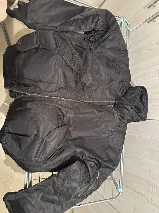 Пролам куртку утепленную , новая