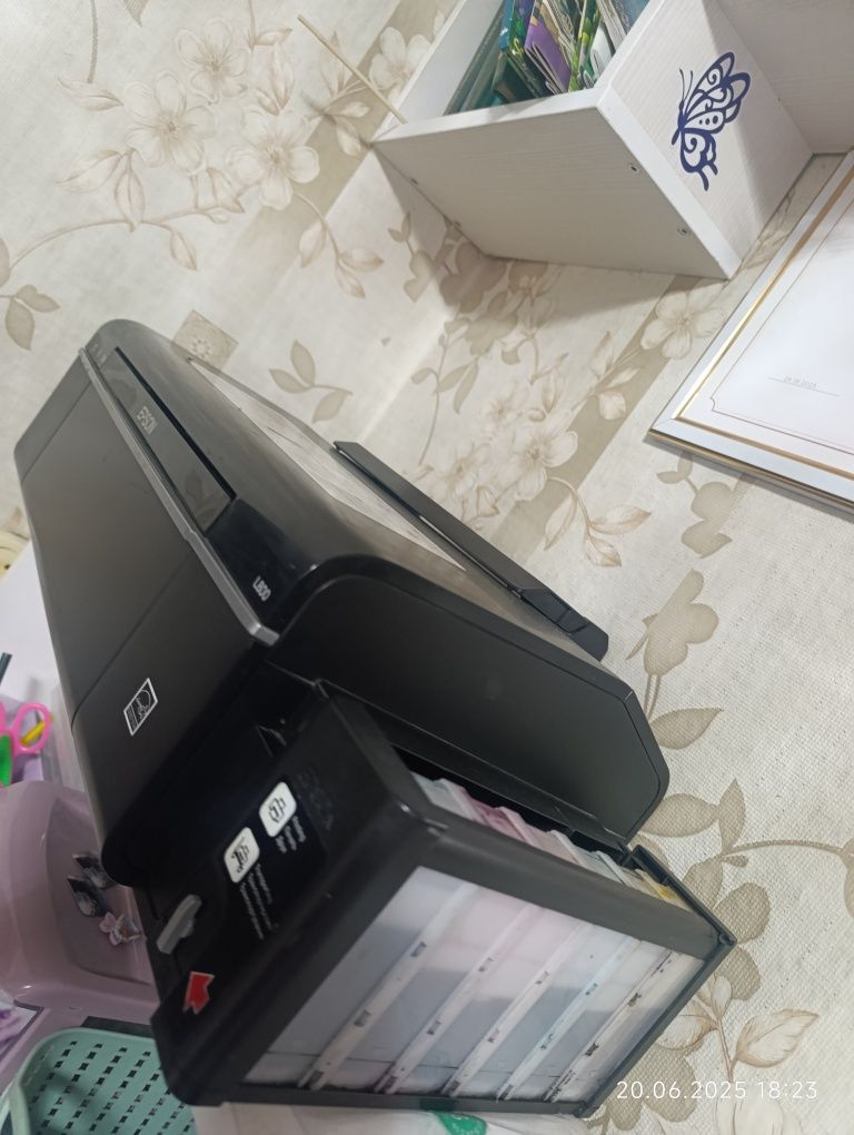 Принтер л 800. Эпсон L800