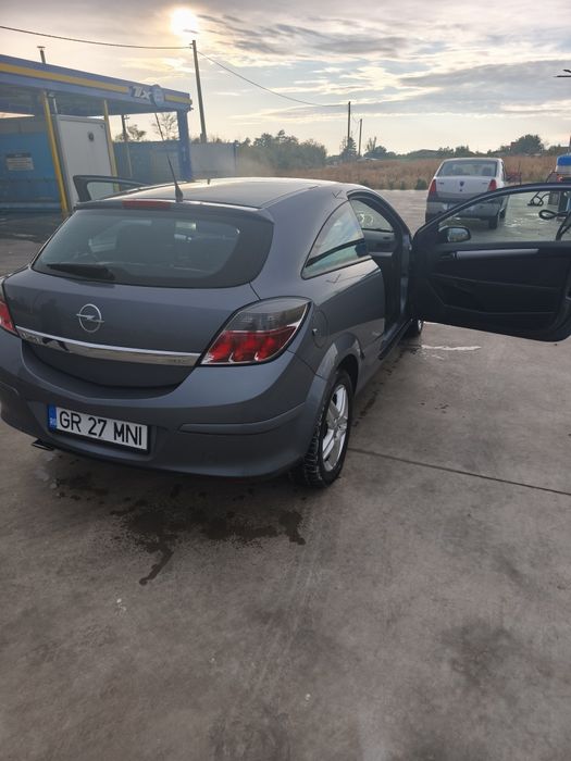 Opel Astra 1.9 gtc