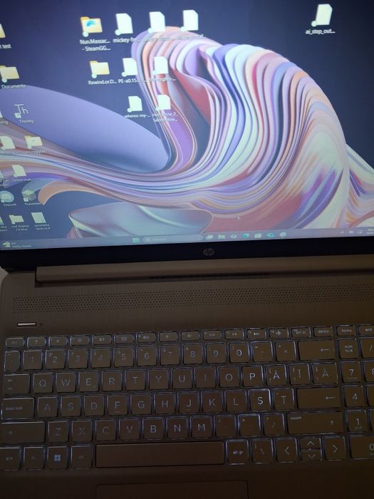 Vand laptop perfect funcțional