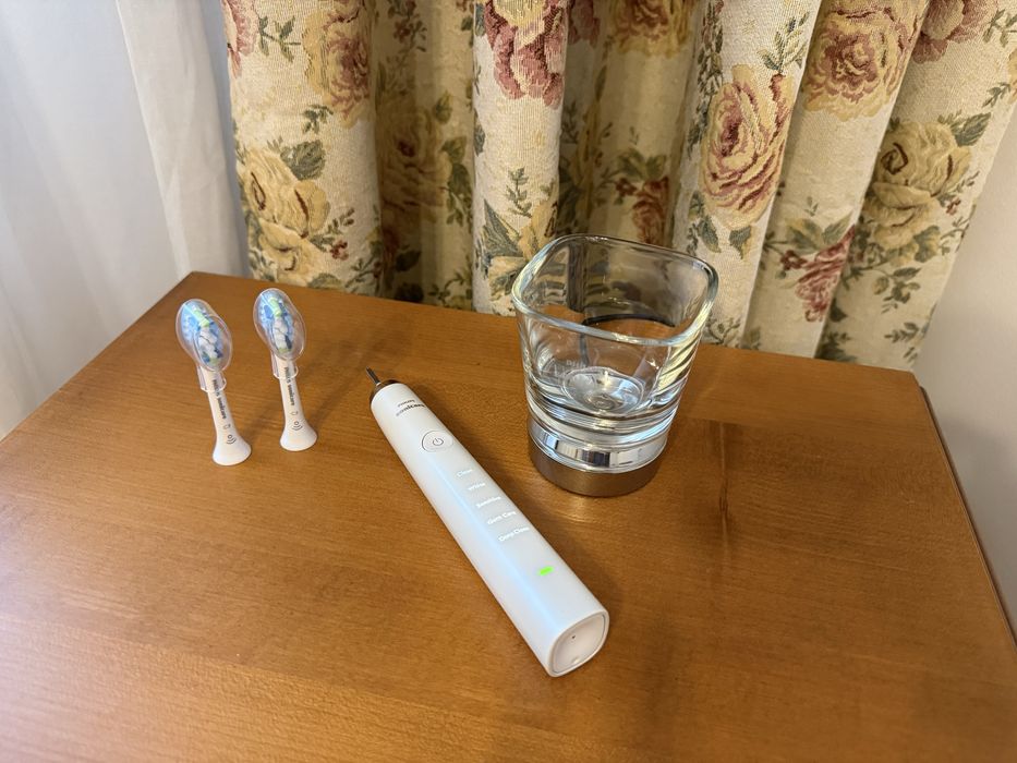 Periuta electrica Philips Sonicare DiamondClean