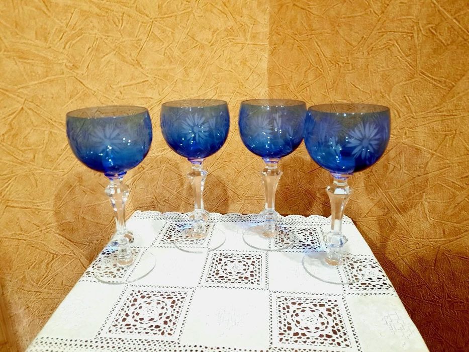 Винтажные красивые  фужеры на фигурной ножке, кобальтовый хрусталь, ру