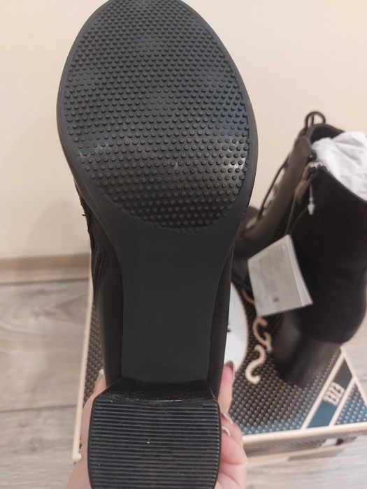 Чисто нови боти 38 номер