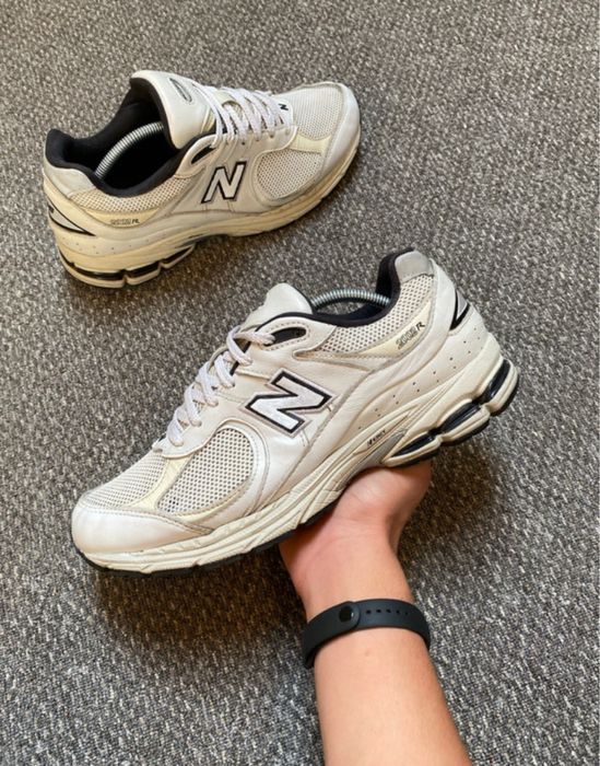 New Balance 2002R marime 45