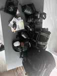 Продавам DSLR фотоапарат Nikon D300 с пълен комплект аксесоари