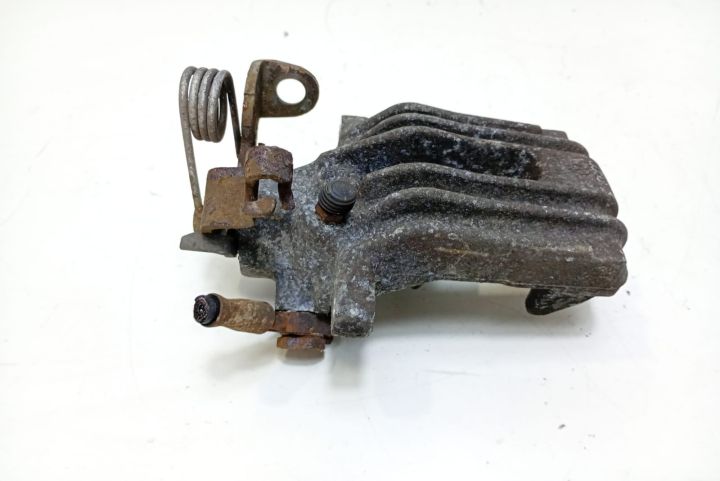 Etrier stanga spate Audi A4 B7