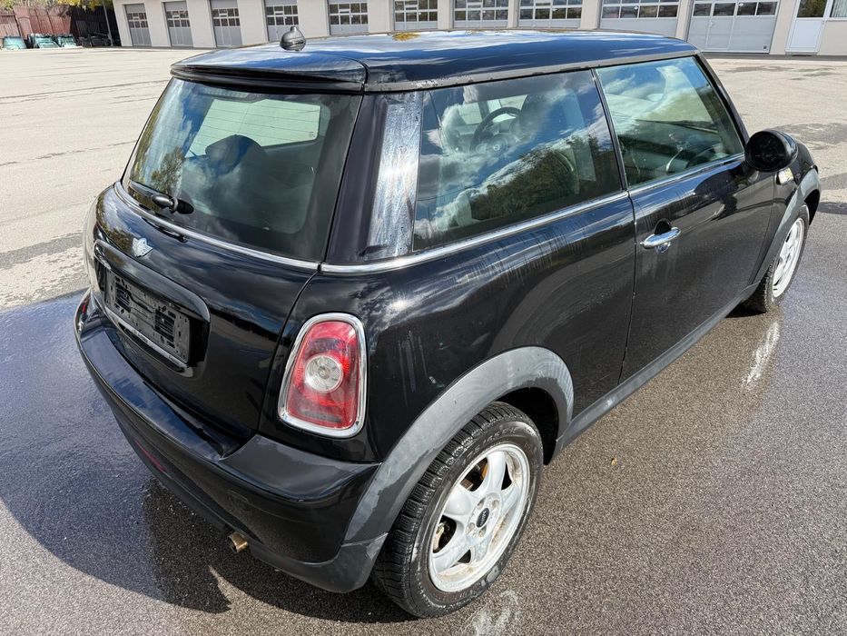 Mini Cooper 1.6 2010г На части