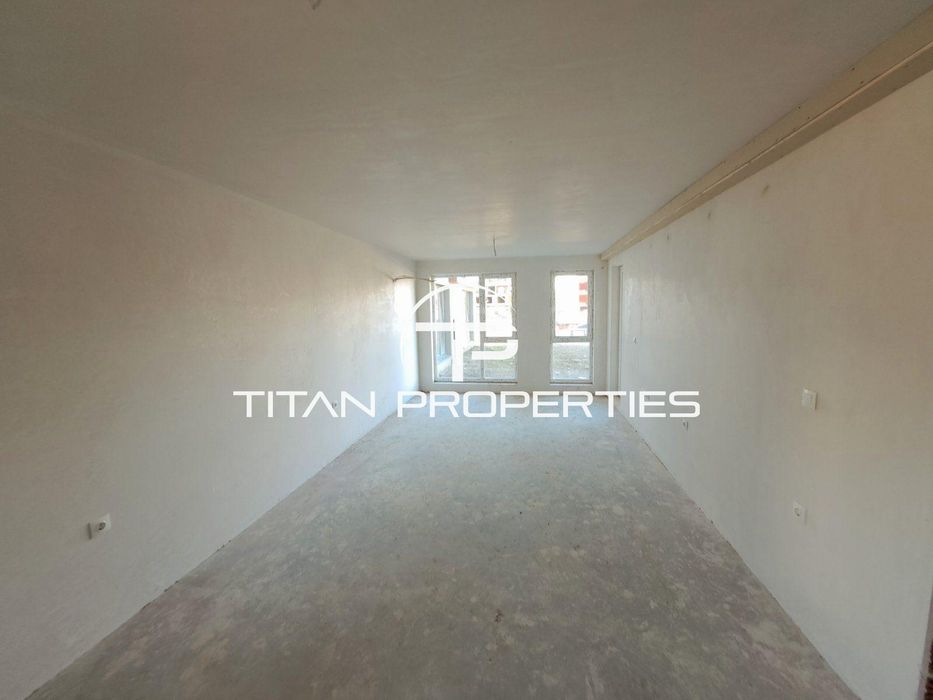 Тристаен апартамент в жк. Остромила с паркомясто