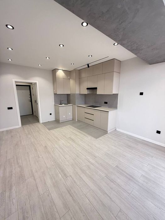 Мега планет метро юнусабад -13 1 комнатная студия, пустая