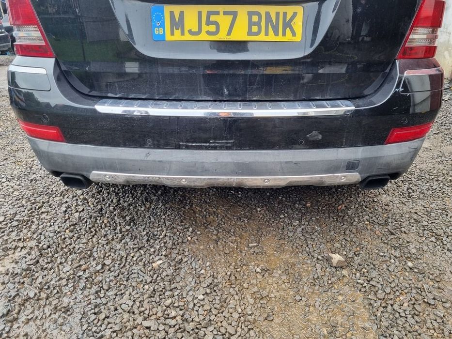 Bara spate Mercedes GL X164 2006 - 2008 SUV 4 Usi Obsidian Black Metallic C197 (1266)