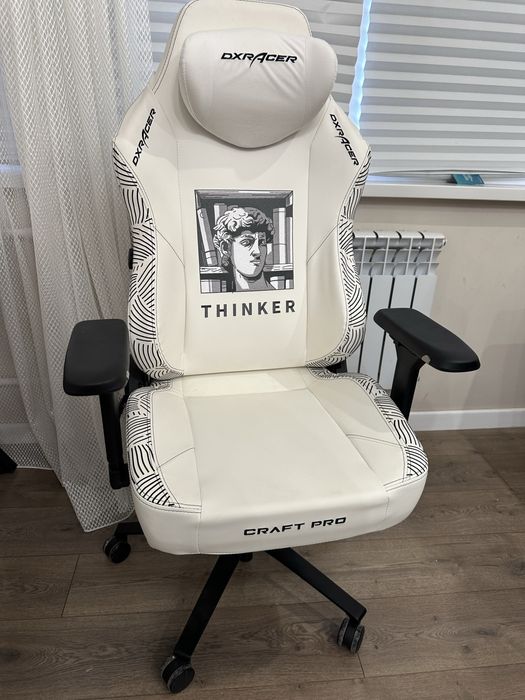 Продам новое кресло DXRacer