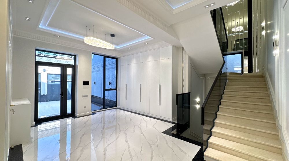 срочно продаётся новый Евродом циалковиский 3,2-соток 3-уровень 7-комн