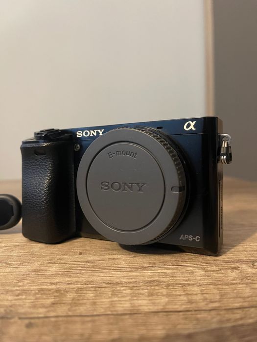 Camera Sony a600