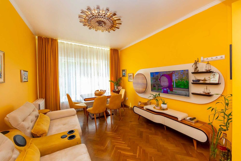 Дава се под наем Четиристаен апартамент в София, Изток - 115 кв.м за 350 € - Снимка #12