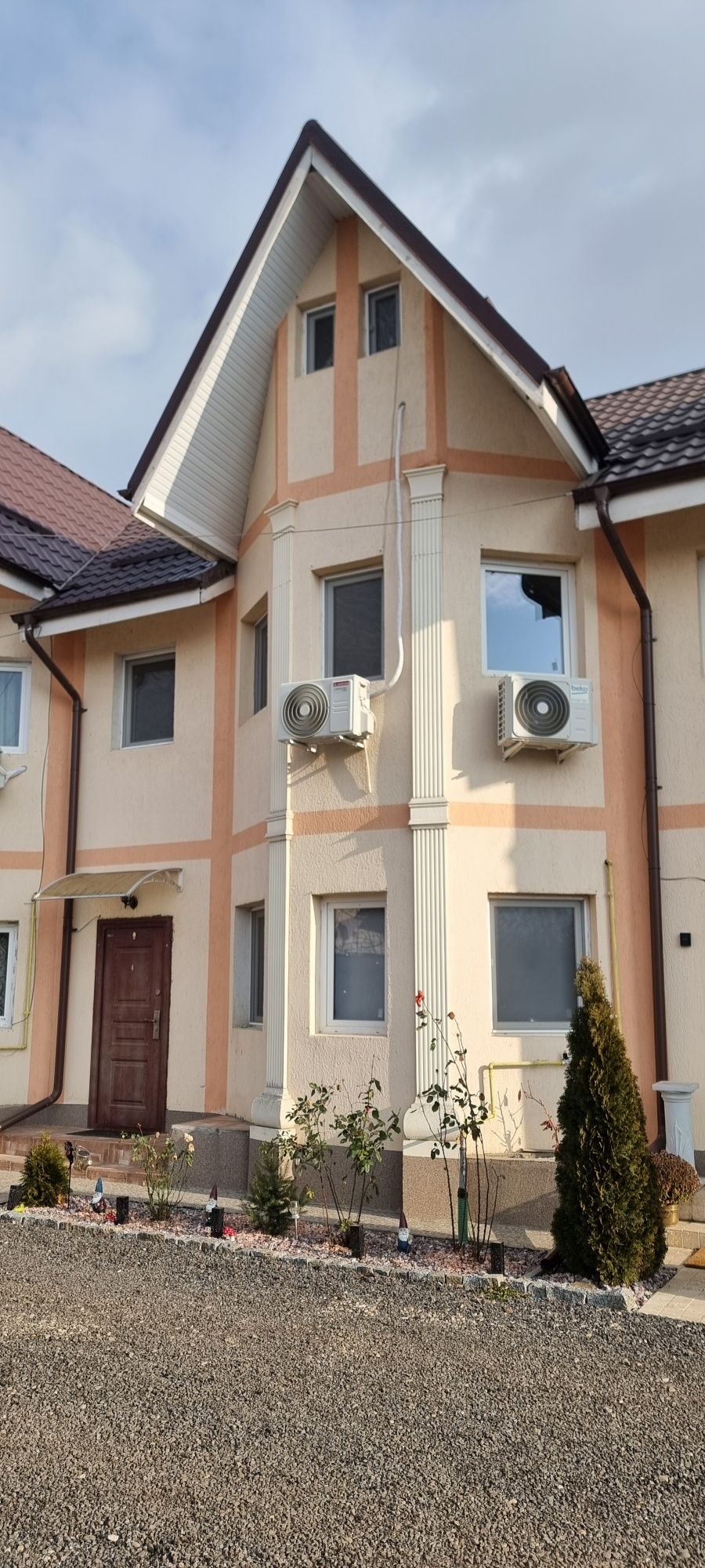 Proprietar vând Vila P+1+M Popești-Leordeni