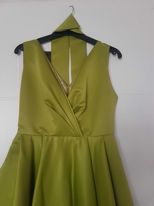 Vand rochie de ocazie