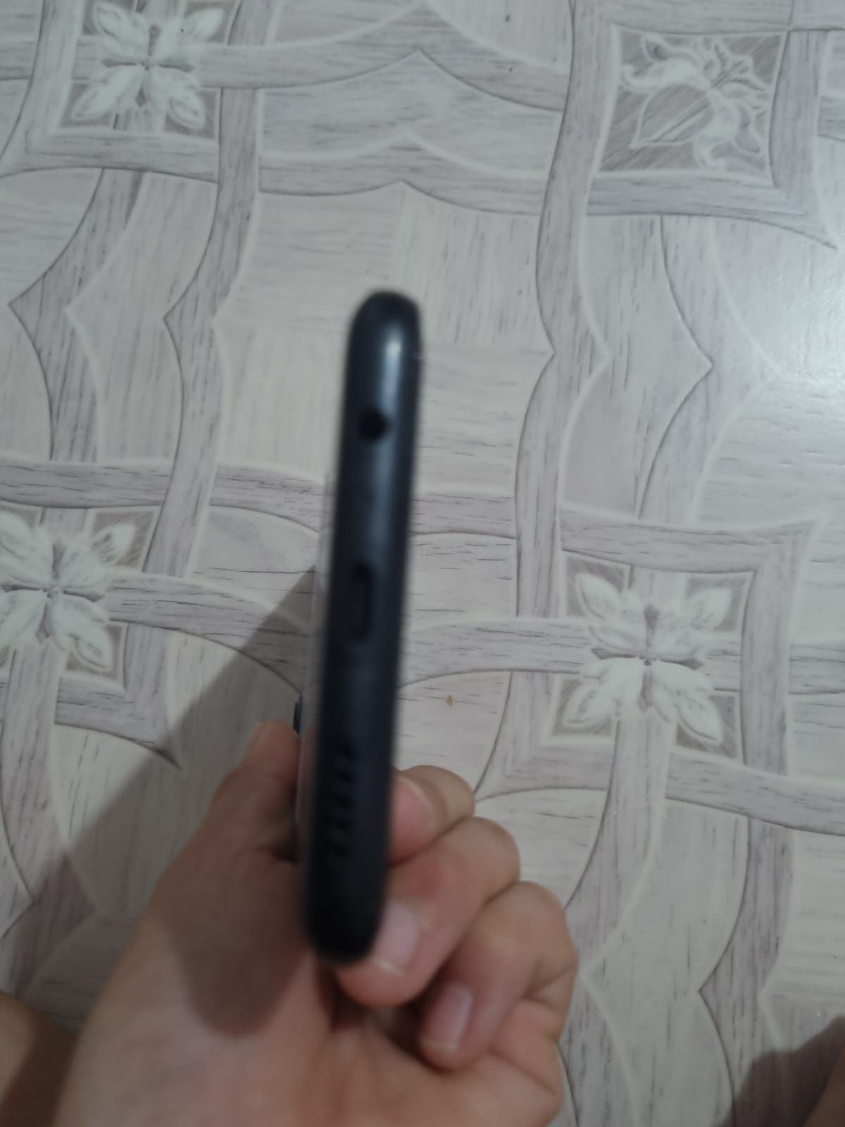 Продам Honor x7.