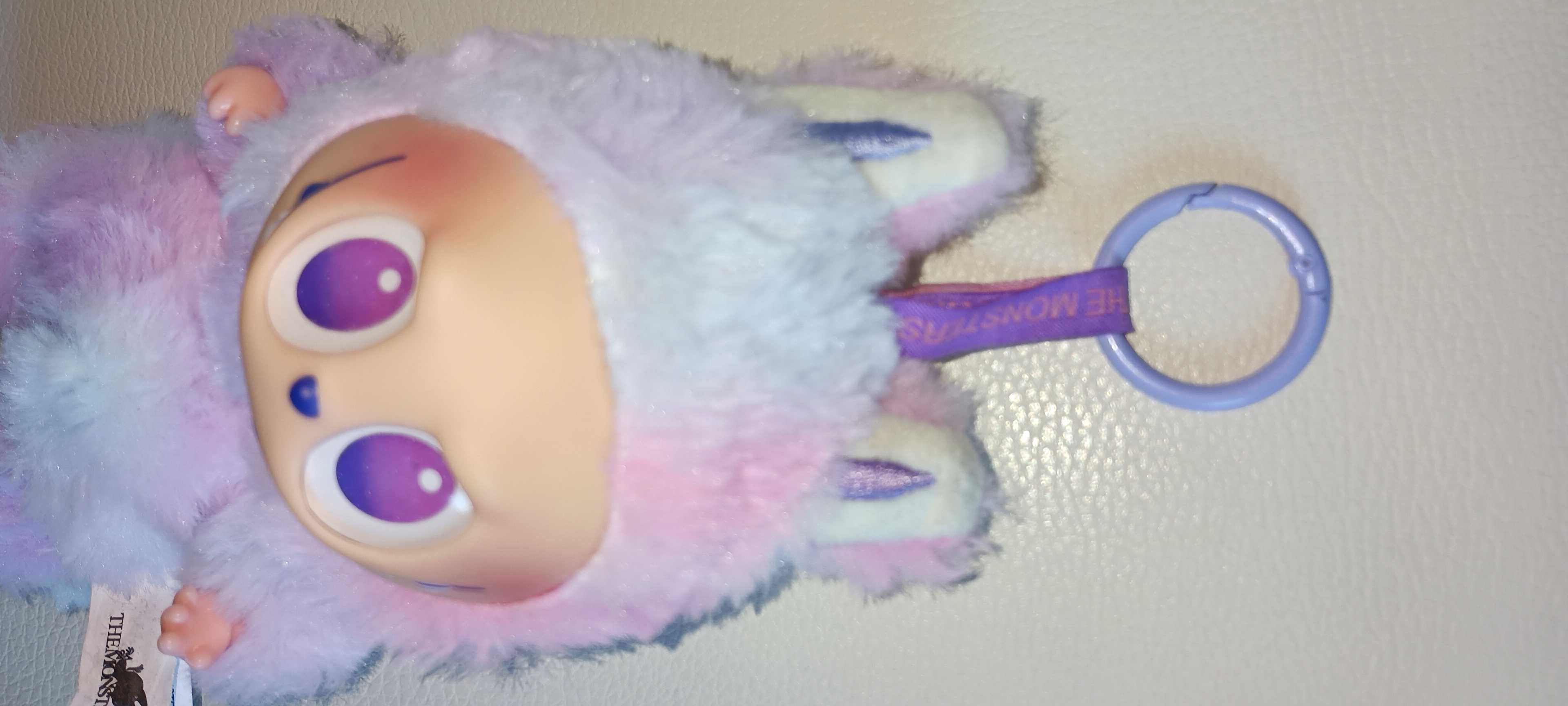 Labubu оригинална играчка