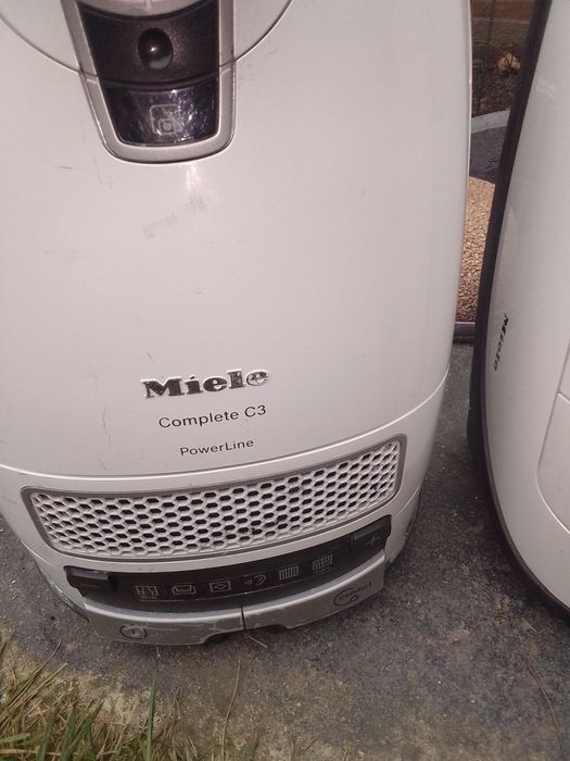 Vând aspirator miele