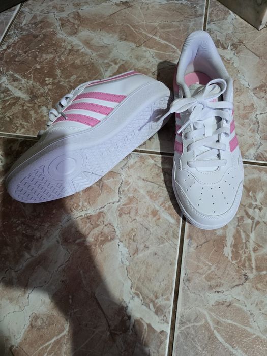 Adidasi Adidas marimea 39.5
