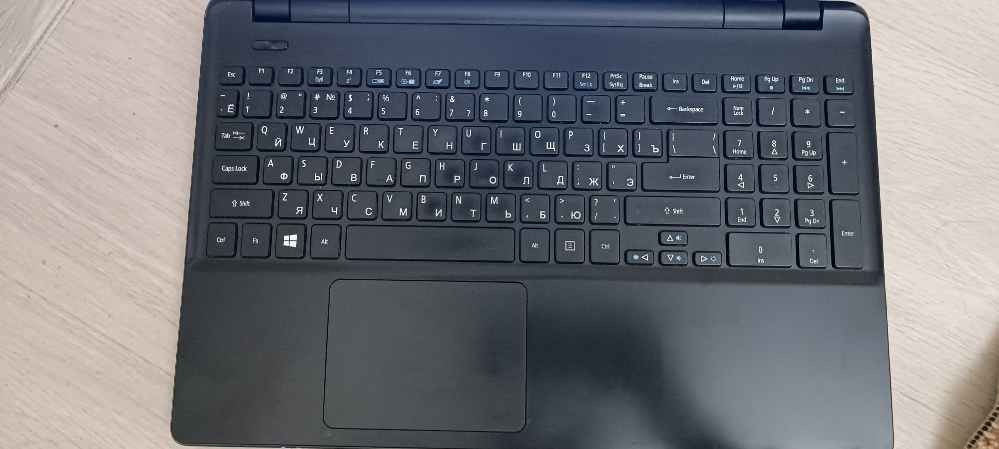 Ноутбук Acer core i3, ozu 4 Gb, 320 Gb