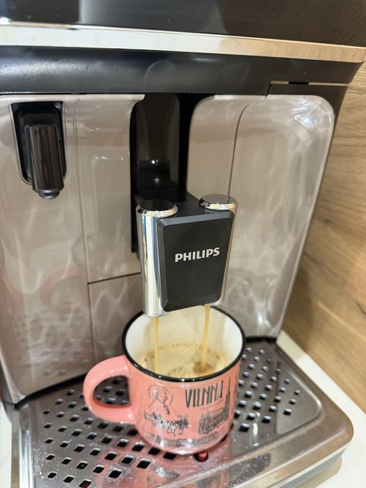 Кафеавтомат Philips LatteGo EP2235