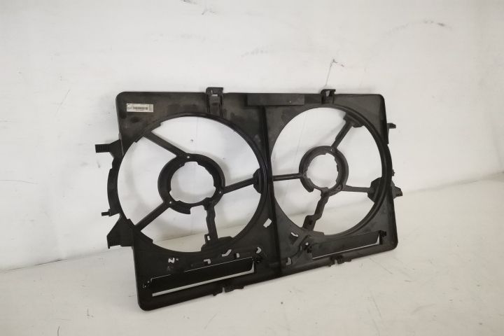 Suport GMV Electroventilator Original In Stare Buna Audi A4 B8/8K 2007