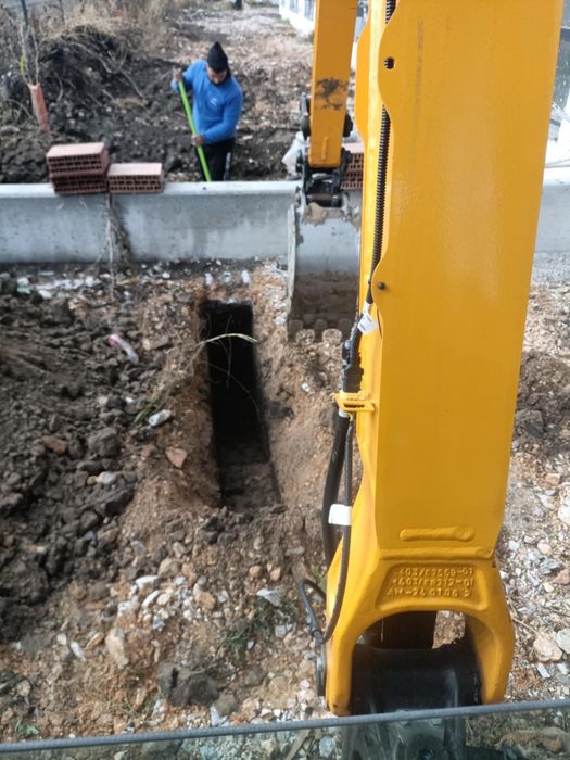 Услуги с багер и самосвал