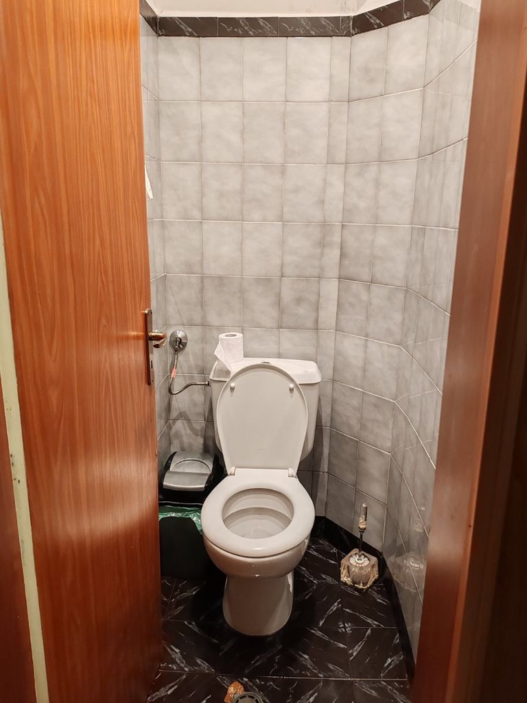Дава се под наем Тристаен апартамент в Казанлък - 70 кв.м за 341.7 € - Снимка #8