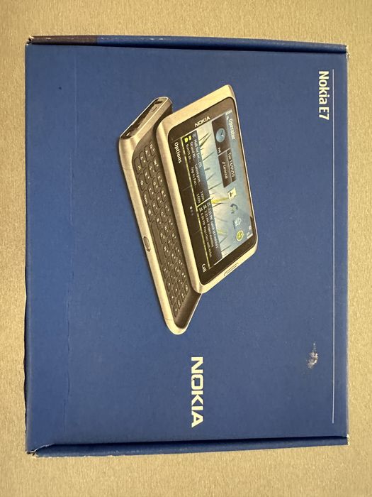 Vând telefon NOKIA E7 - NOU