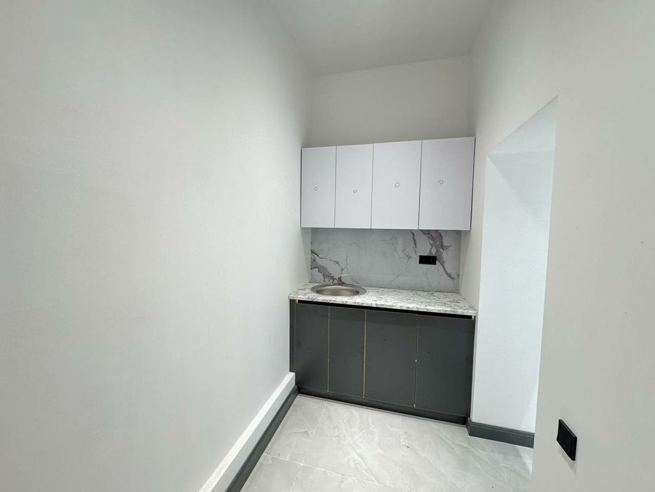 Нежилое Помещение Улица Шота Руставели Вдоль Дороги