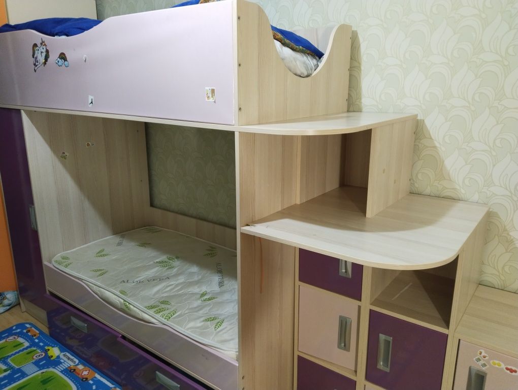 Двухъярусная кровать на Сатпаева