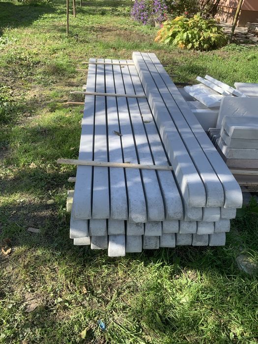 Stalpi spalieri de vanzare