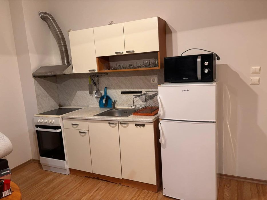 Дава се под наем Двустаен апартамент в София, Стрелбище - 75 кв.м за 597.21 € - Снимка #2