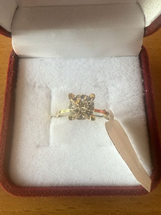 Золотой кольцо 585 проба продаемся