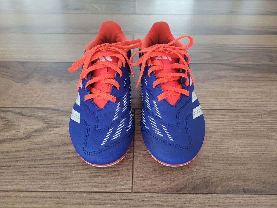 Ghete fotbal Adidas Predator FXG