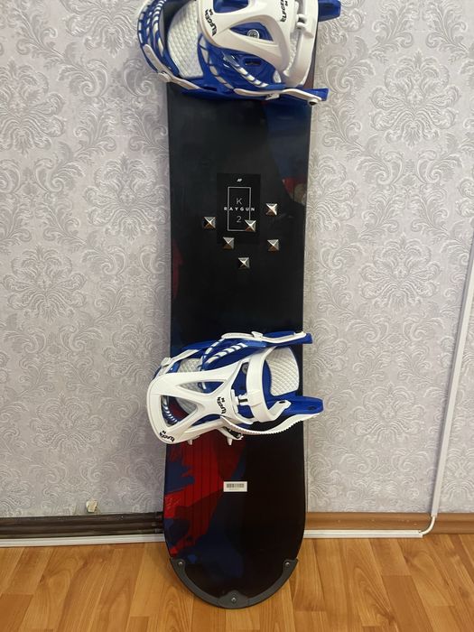 Placa snowboard 154 cm k2 cu legaturi