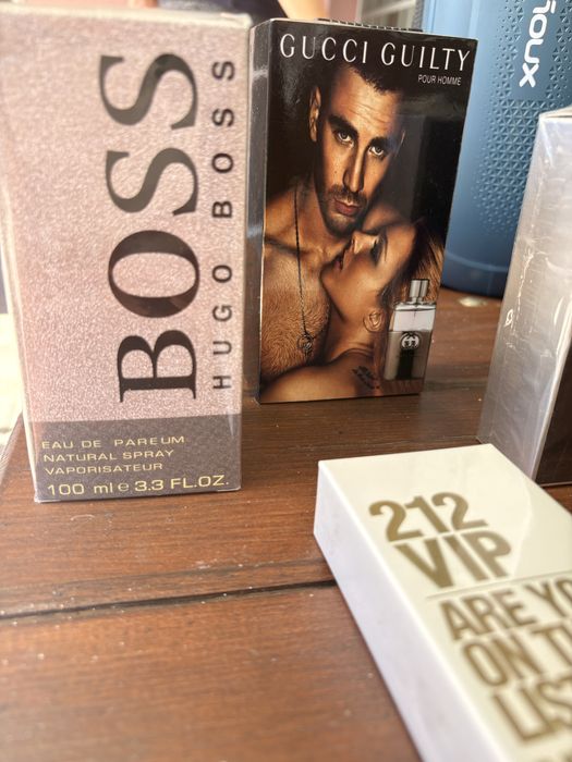 Vand parfumuri Boss,Gucci,Carolina Herrera,Chanel